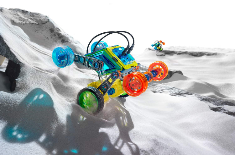 GeoSmart Flip Bot - 30-Piece RC Magnetic Vehicle That Flips