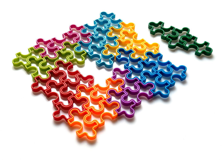 SmartGames IQ Jigsaw - 120 STEM Logic Challenges