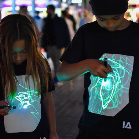 Interactive Glow T-Shirt - Black age 9-11