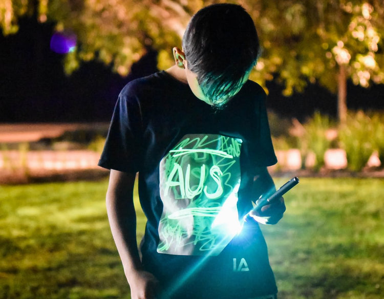 Interactive Glow T-Shirt - Black age 9-11