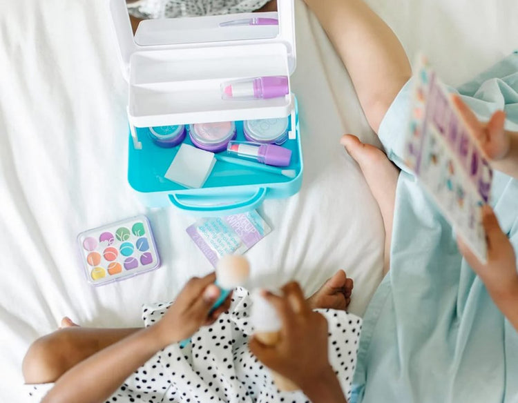 MakeUp Kit - 16 Piece Play Set