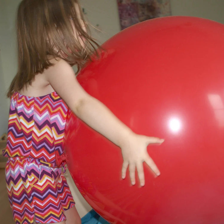 Monster Balloon - Scary Big Fun That Keeps Growing