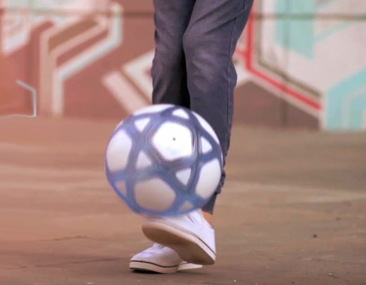 Smart Soccer Ball - Counts Juggles & Kick-ups for You!