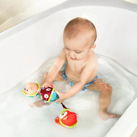 LILLIPUTIENS 3 Floating Bath Balls - Suction Cup Water Fun