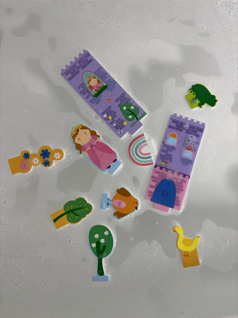 Buddy & Barney Enchanted Castle - Floating Bath Play