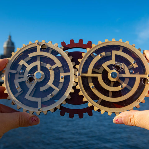 Constantin Double Trouble - Solve Two Gear Mazes at Once