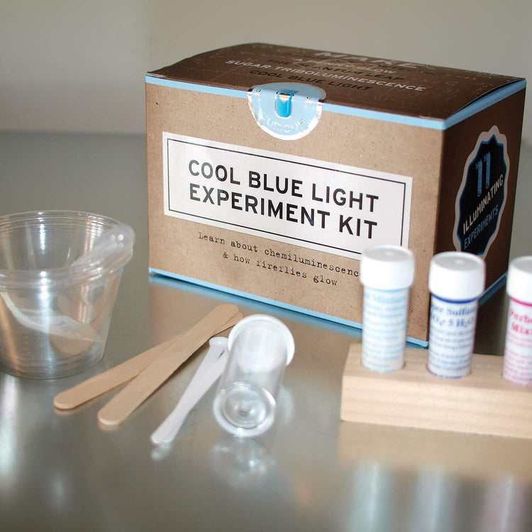 Copernicus Blue Light Chemistry Kit - 11 Glowing Experiments