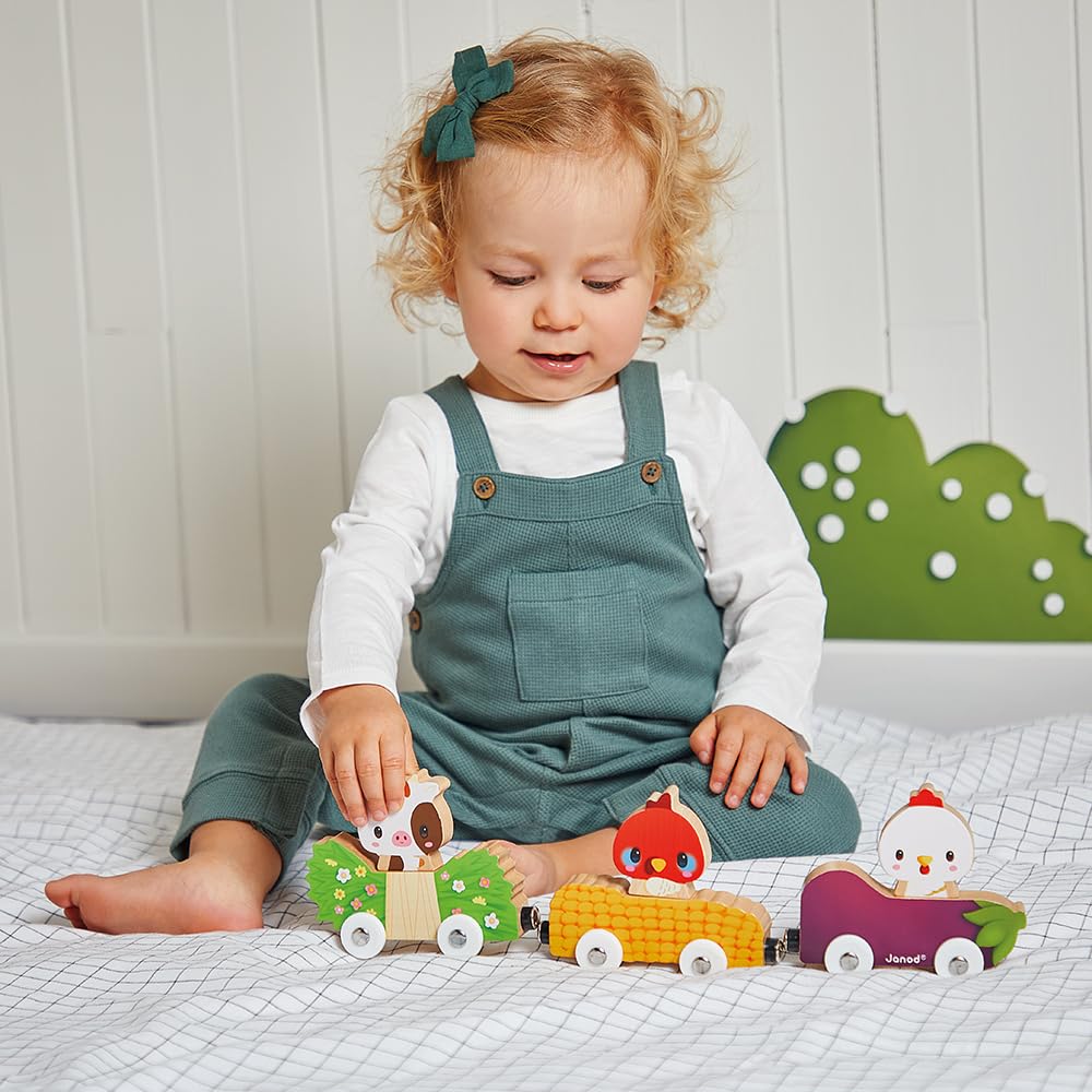 Janod Farm Car Train - Magnetic Interchangeable Animal Cars
