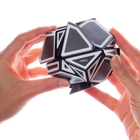 Meffert's Ghost Xtreme - Advanced Shape-Shifting Challenge