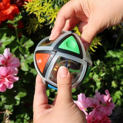 Recent Toys Brainstring R - 360° Rotating String Puzzle