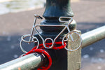 Constantin Metal Bike - Remove the Padlock Wire Puzzle Game