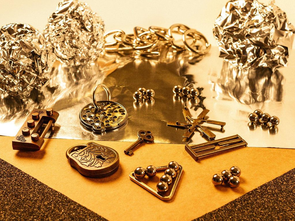 Recent Toys Alchemist Iron - Unlock the Metal Puzzle Lock