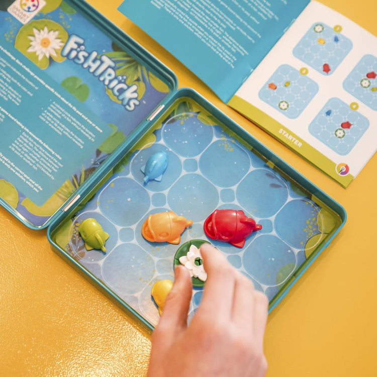 SmartGames FishTricks - 48 Fish Puzzles in Metal Travel Tin