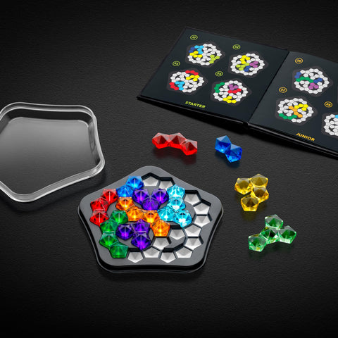 SmartGames IQ Deluxe Pentagon - 120 Puzzles in a Travel Case