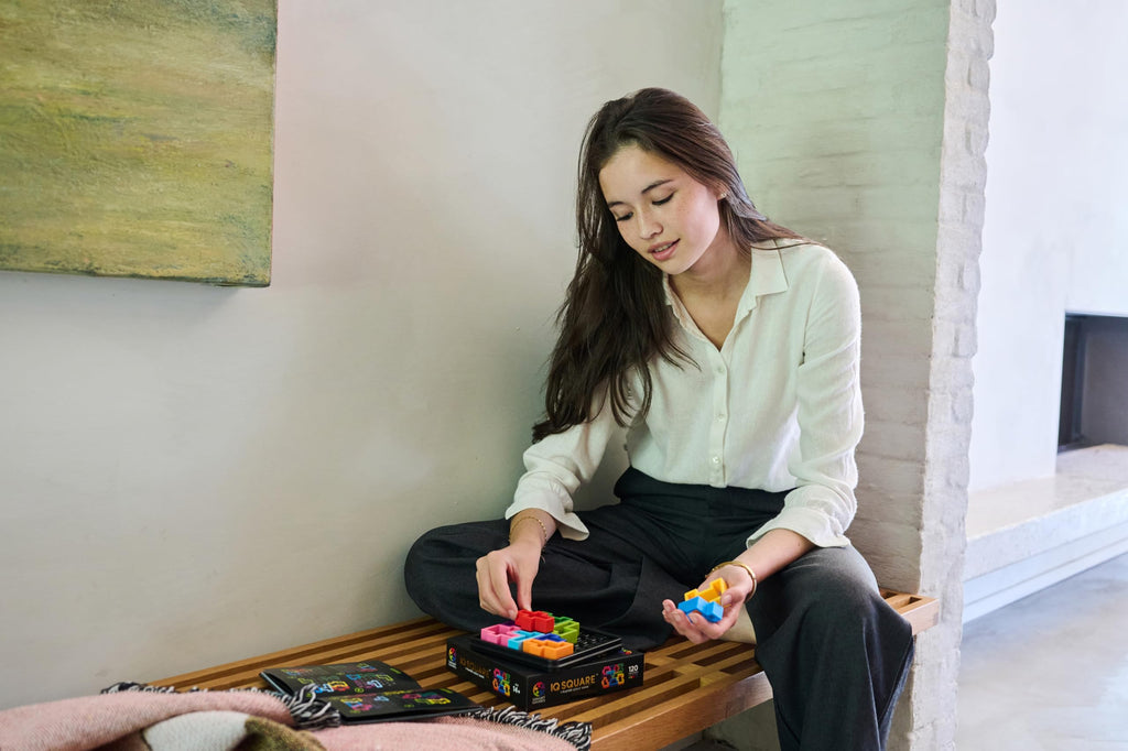 SmartGames IQ Deluxe Square - 120 Puzzles in a Travel Case
