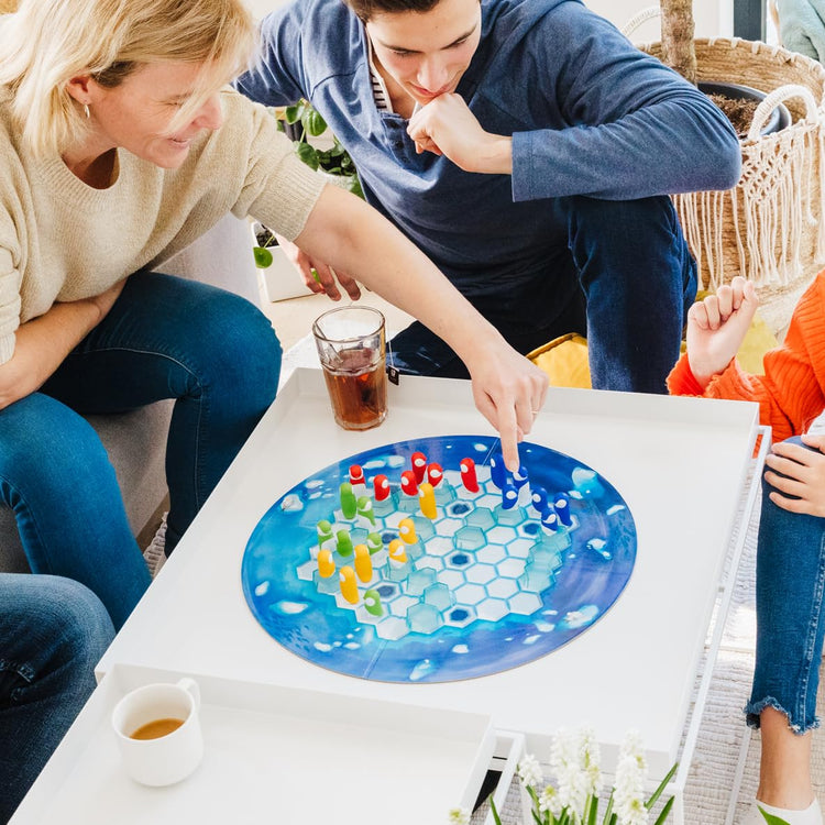 SmartGames Huddle Up - 2-4 Player Penguin Strategy Game