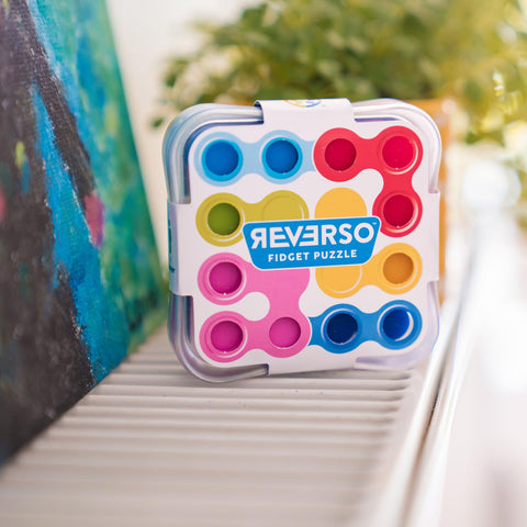 SmartGames Reverso, Fidget Puzzle, Mini Brain Teaser