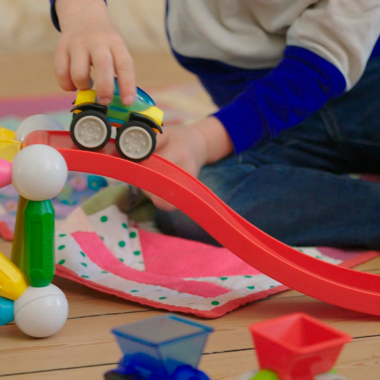 SmartMax Stunt Cars - 46-Piece Magnetic Ramp Builder Set